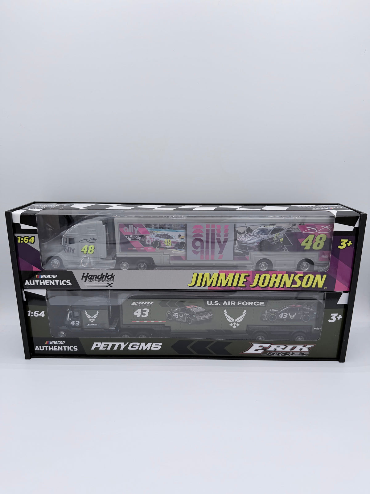 1/64 Boxed Hauler Displays